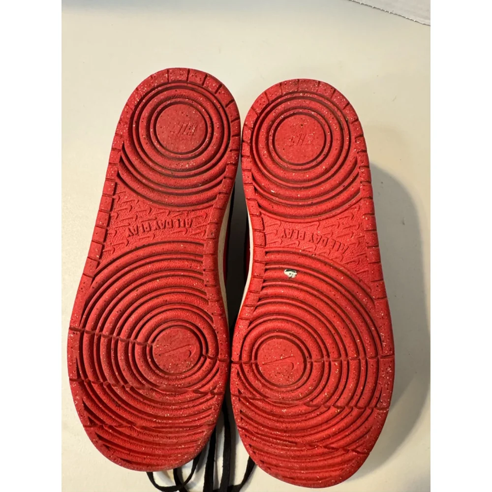 Boys Nike Court Borough Low 2 Sneakers Size 7Y Red/Black